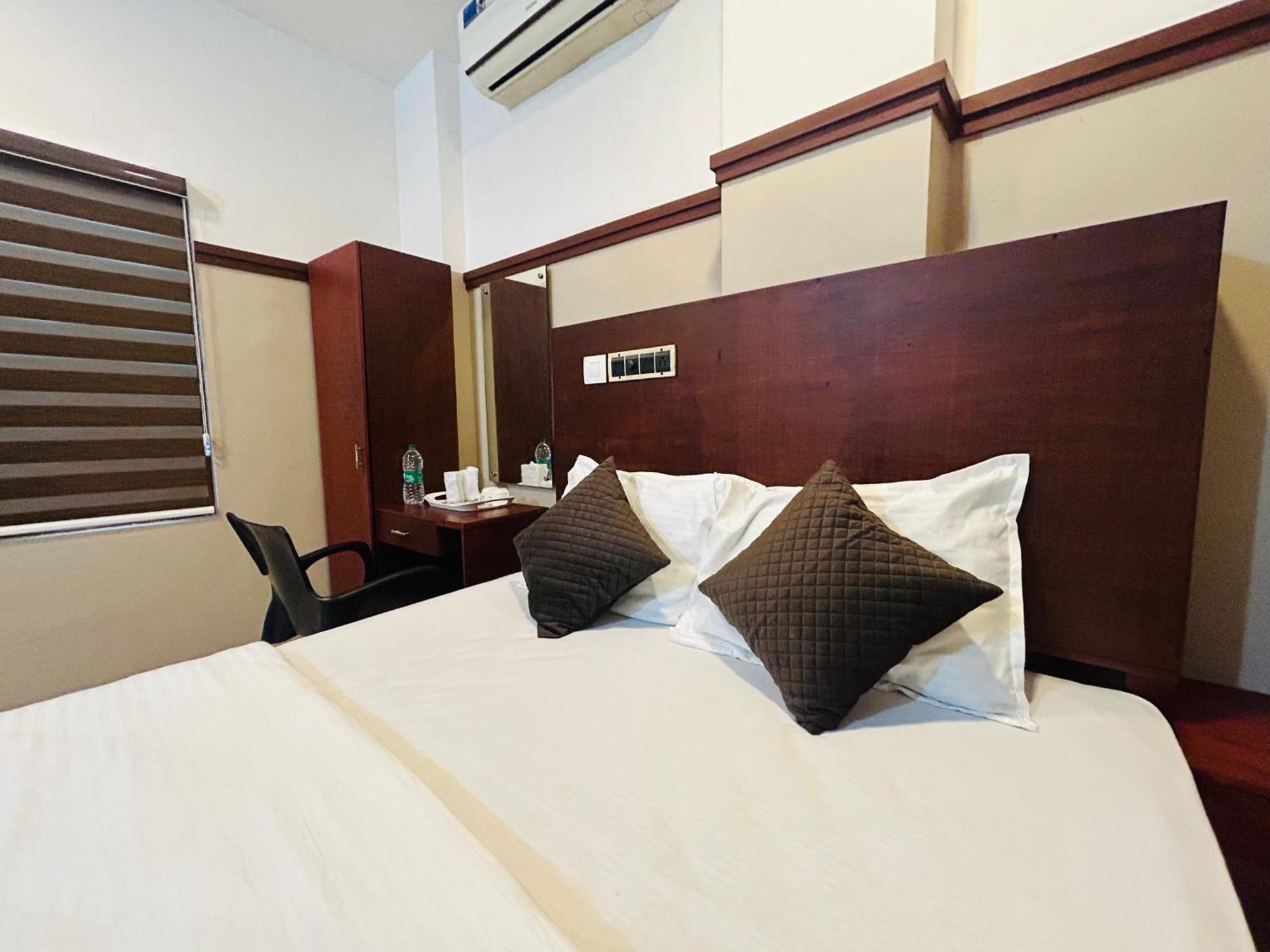 Rio Rooms Medical College Kozhikode Dış mekan fotoğraf
