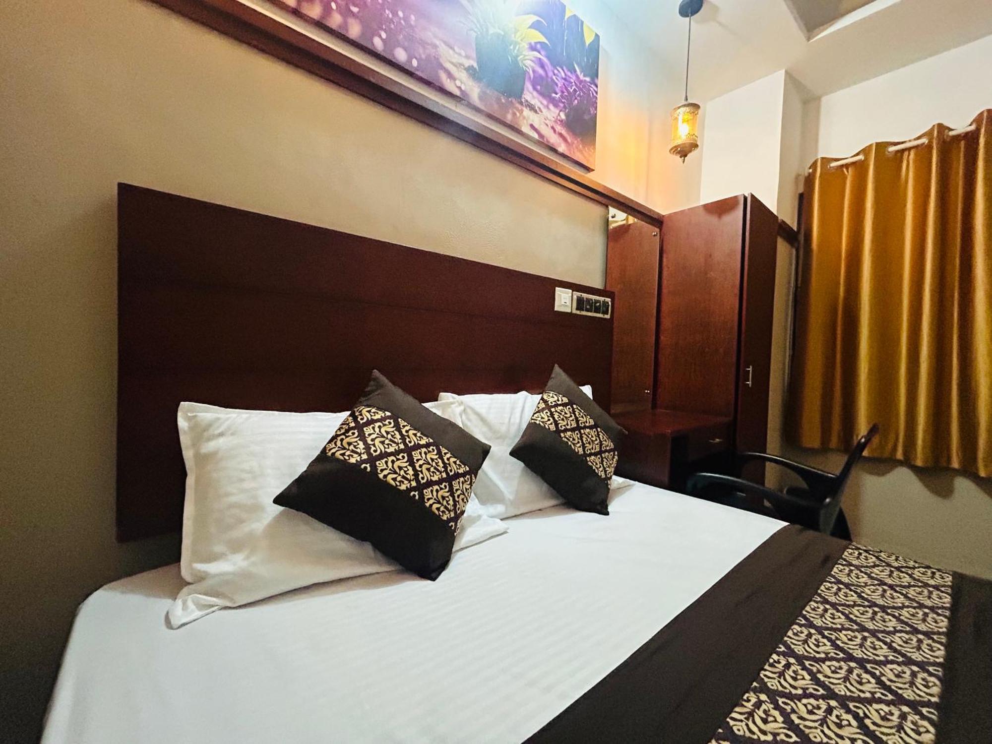 Rio Rooms Medical College Kozhikode Dış mekan fotoğraf